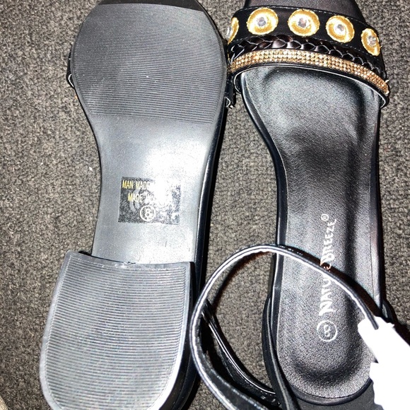 Shoes - Picture 2 of 3